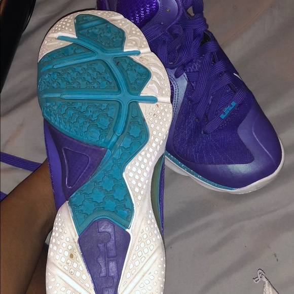 Nike LEBRON SUMMIT Lake Hornets - Picture 6 of 6